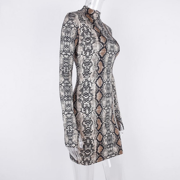 Into the Wild' Snake BodyCon Dress - Picture 4 of 7